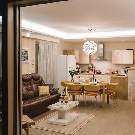 Evelyn In With 50 M2 Pool, Jacuzzi, Kids Playground & Sea View Only 800 Meters From Villa *