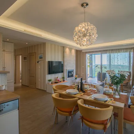 Villa Evelyn In With 50 M2 Pool, Jacuzzi, Kids Playground & Sea View Only 800 Meters From *